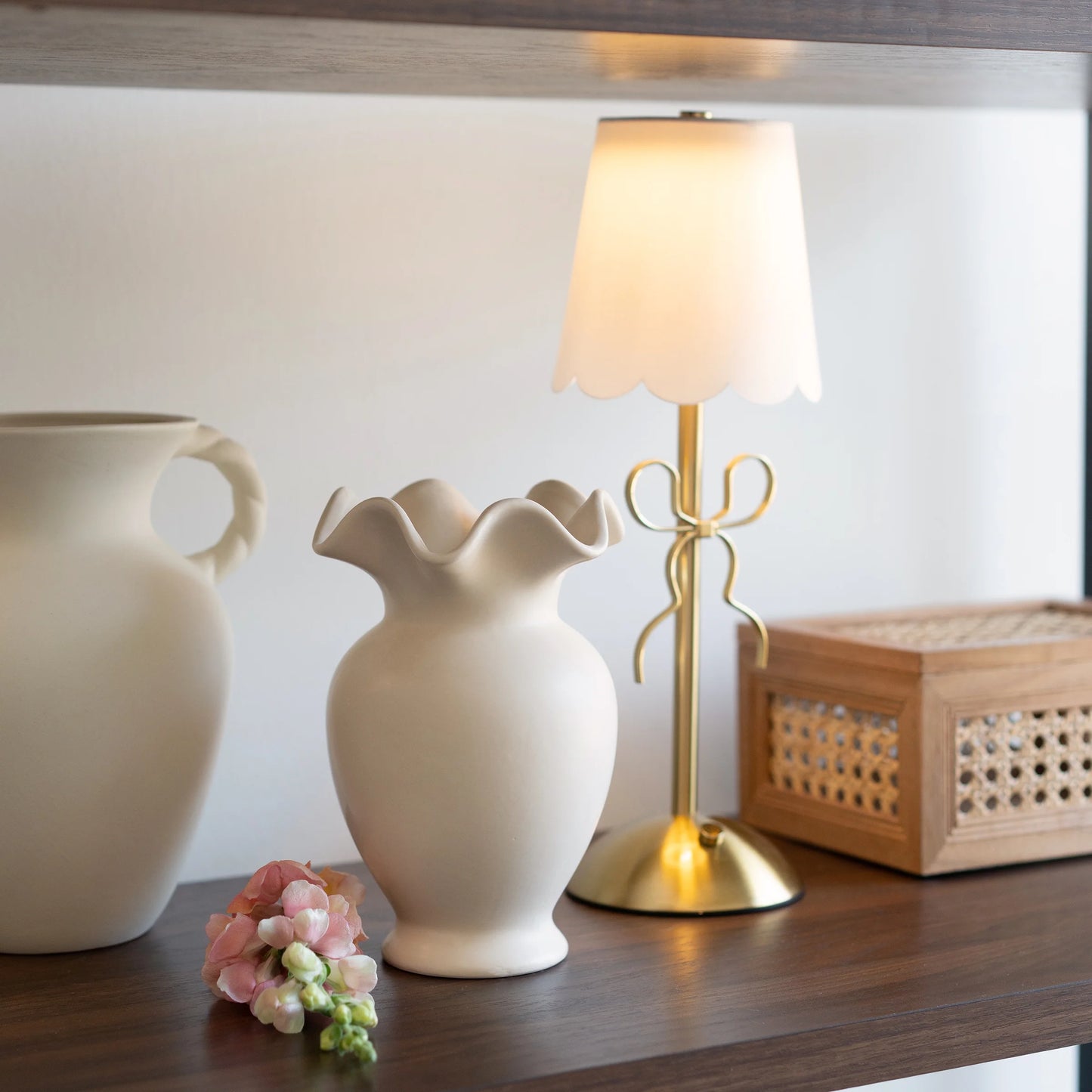 Home Ruffle Shaped Off-White Ceramic Indoor Tabletop Vase