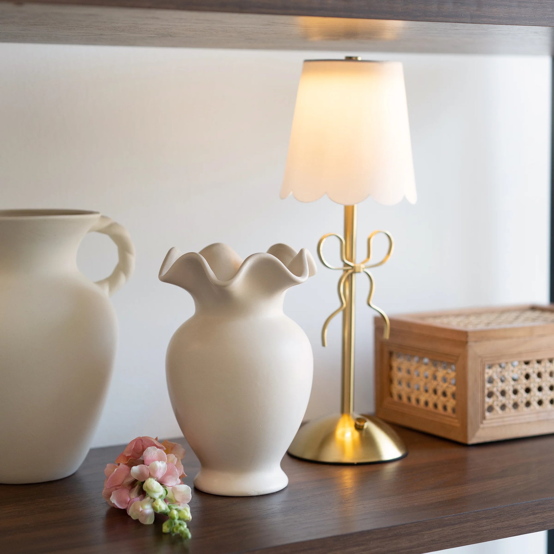 Home Ruffle Shaped Off-White Ceramic Indoor Tabletop Vase