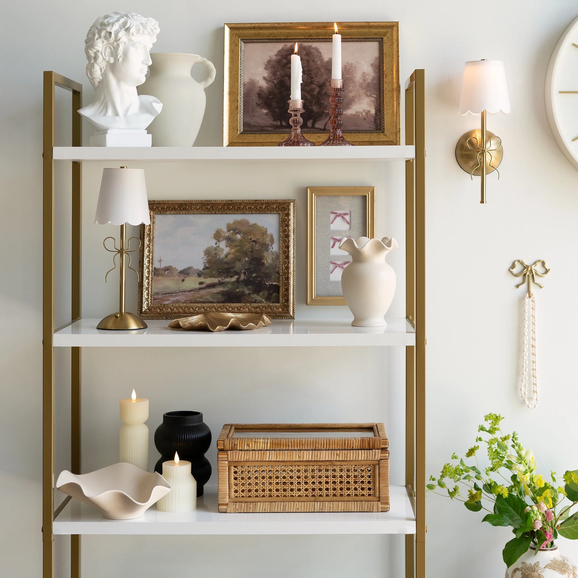 Home Ruffle Shaped Off-White Ceramic Indoor Tabletop Vase