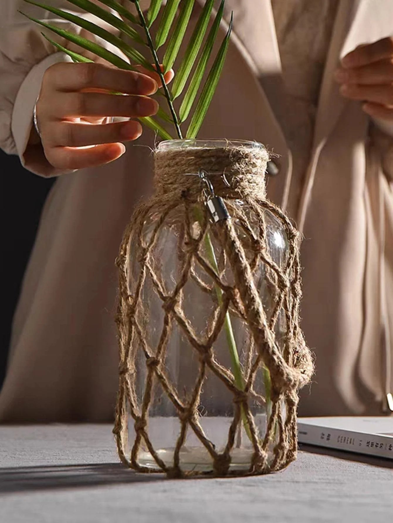 Rustic Hanging Glass Vase with Hemp Rope Net for Dried Flowers - Elegant Transparent Home Decor for Living Room and Table Decoration