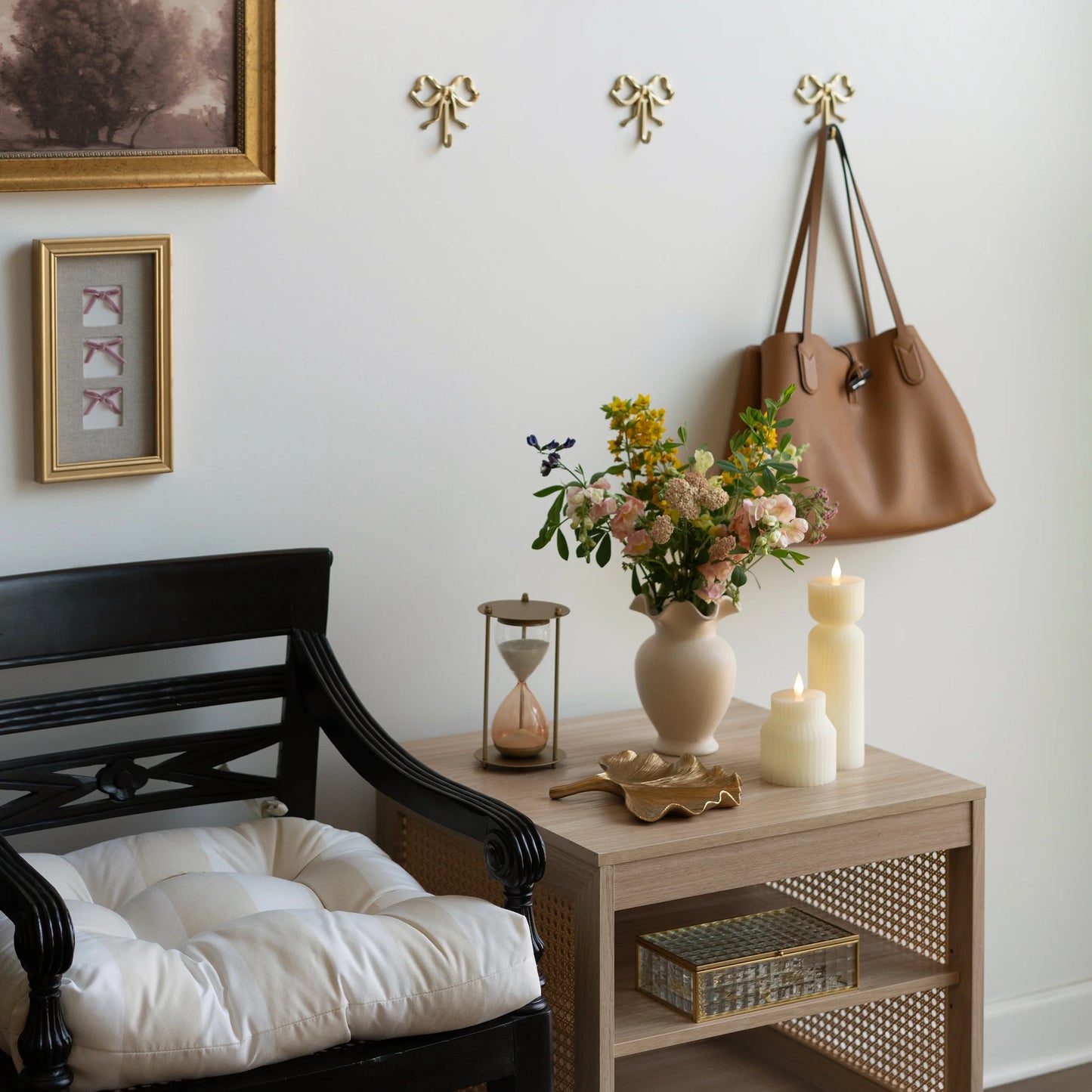 Home Ruffle Shaped Off-White Ceramic Indoor Tabletop Vase