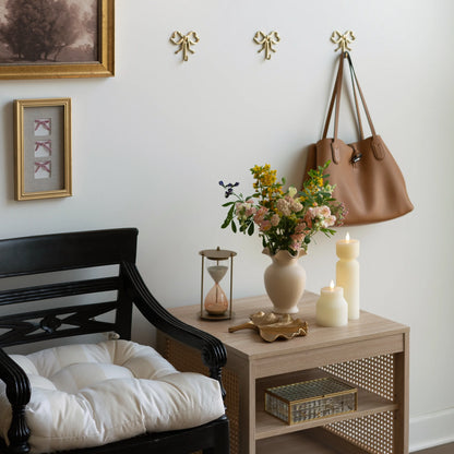 Home Ruffle Shaped Off-White Ceramic Indoor Tabletop Vase